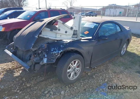 2002 Ford Mustang z USA, uszkodzony, nr VIN 1FAFP40422F210055